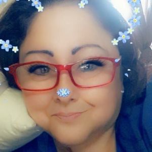 Meet your Posher, Lorraine